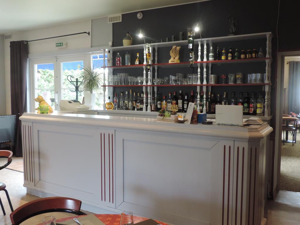 Hotel Restaurant Le Chalet Guemene-Penfao Ngoại thất bức ảnh
